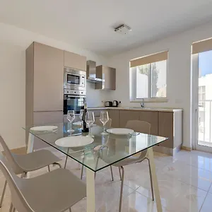 Appartamento Modern 2br In St Julian's, San Giuliano